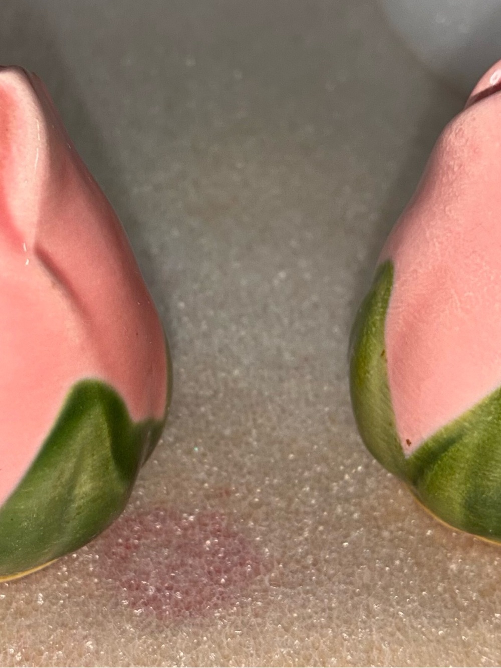 Vtg Franciscan Ware Desert Rose Pink Rosebud Salt Pepper Shakers Set.